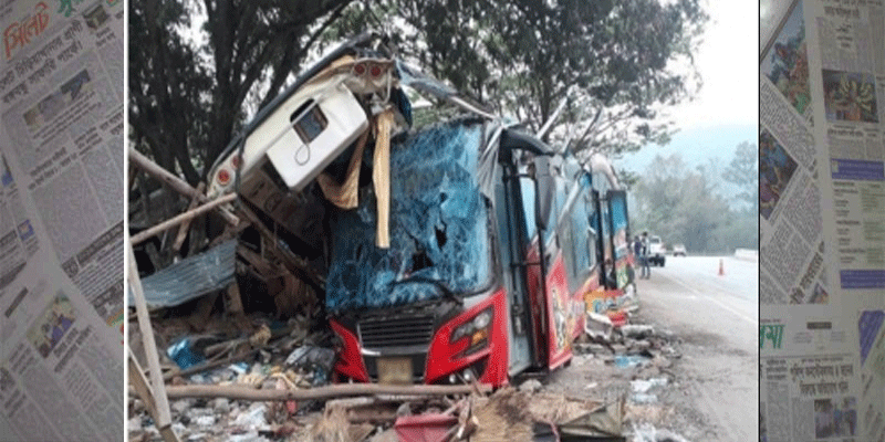 থাইল্যান্ডে বাস দুর্ঘটনায় কমপক্ষে ১৭ জন নিহত, আহত ৩৩