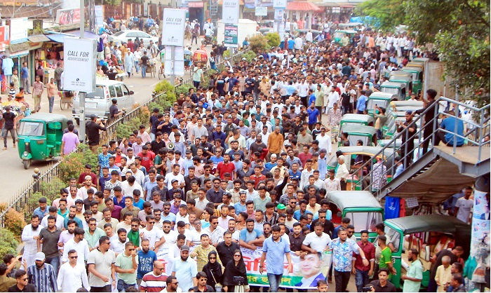 ‘মব সৃষ্টির প্রতিবাদে’ সিলেটে ছাত্রদলের মিছিল, শিবিরের বিরুদ্ধে শ্লোগান