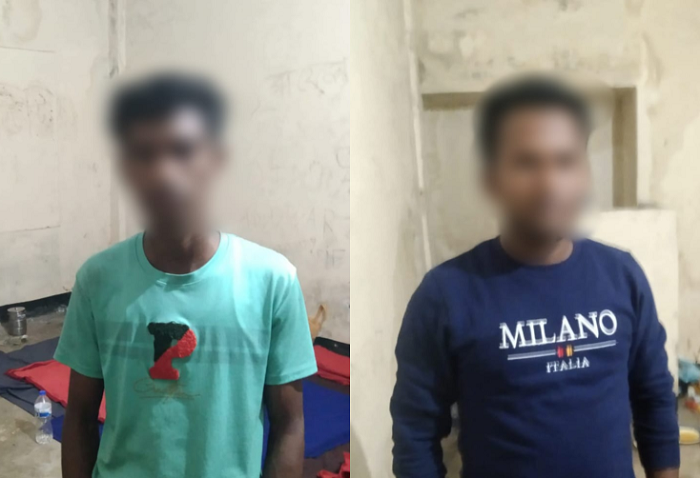 কালিঘাটে ডিবির অভিযানে আটক ২