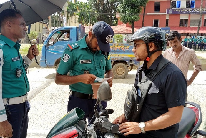 সিলেটে মোটর সাইকেল ক্রয় বিক্রয়ে যে নির্দেশনা দিল পুলিশ