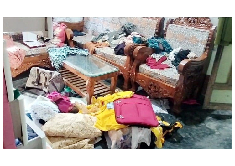কানাইঘাটে ছাত্রলীগ নেতার বাড়িতে হামলা-ভাঙচুর ও লুটপাট