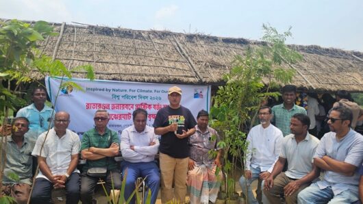 বিশ্ব পরিবেশ দিবসে রাতারগুলে বৃক্ষরোপন ও প্লাস্টিক বর্জ্য অপসারণ