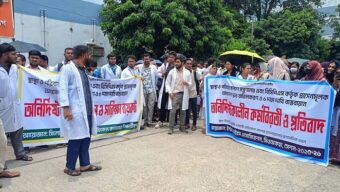 ৬ দফা দাবিতে কর্মবিরতিতে ওসমানী হাসপাতালে ইন্টার্ন চিকিৎসকরা
