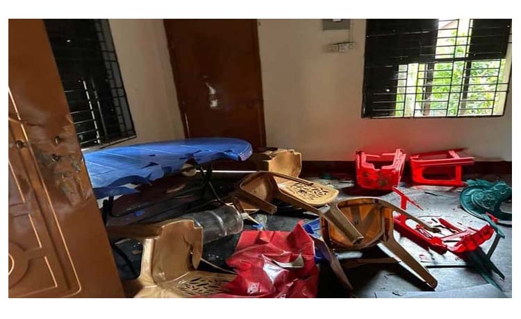 দক্ষিণ সুরমায় যুবলীগ নেতার বাড়িতে হামলা ও ভাঙচুর